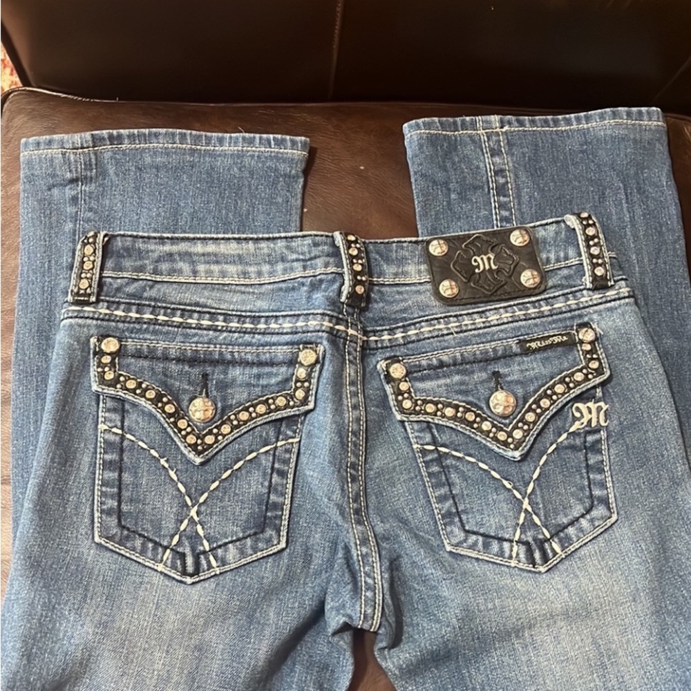 Beautiful jeans.